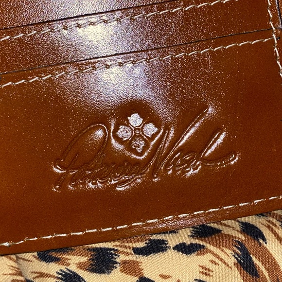 patricia nash reiti tan bifold wallet - Picture 7 of 9